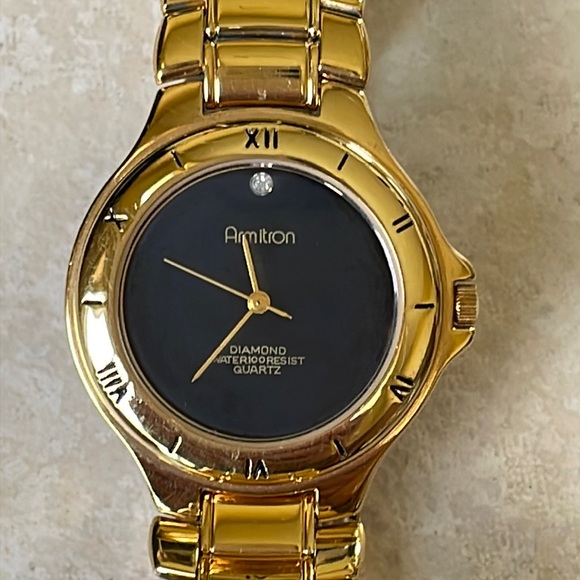 Armitron men battery water resistant gold tone 1diamond - Picture 1 of 6